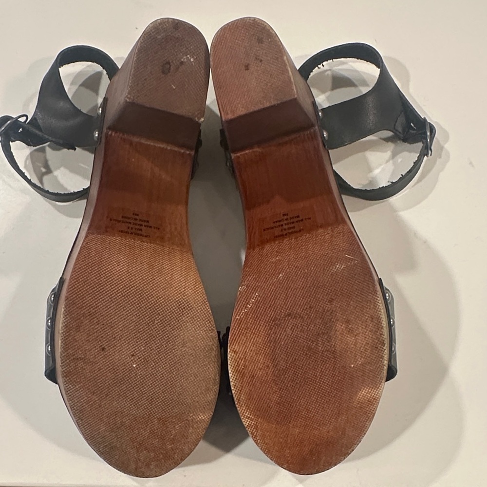 Steve Madden Elegant Black Sandals - Picture 4 of 5